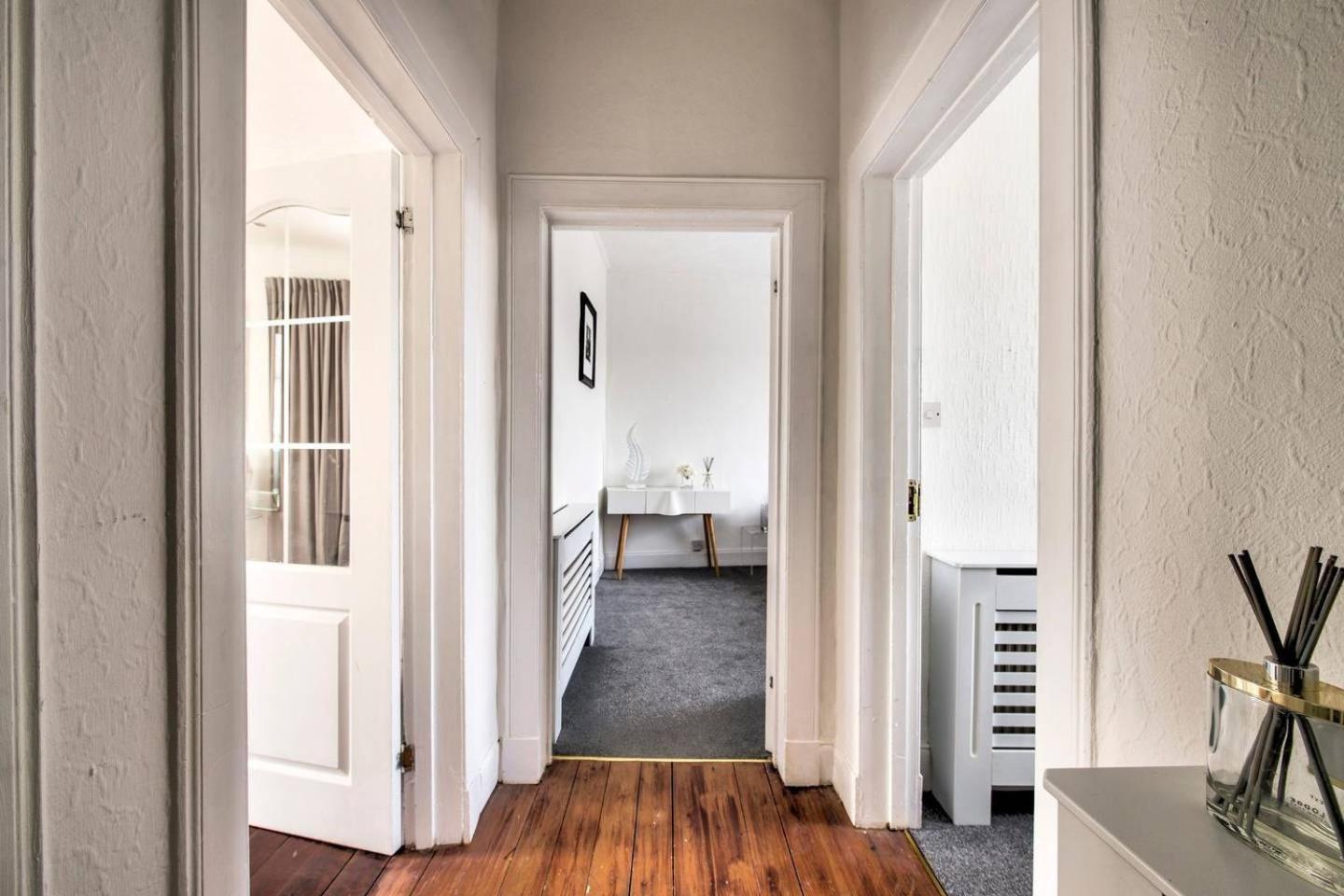 Guestready - Modern 2Br Home On The Royal Mile! Edinburgh Bagian luar foto