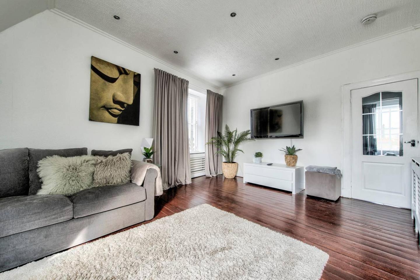 Guestready - Modern 2Br Home On The Royal Mile! Edinburgh Bagian luar foto